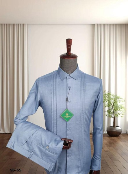 Vestes, chaussures et chemises hommes